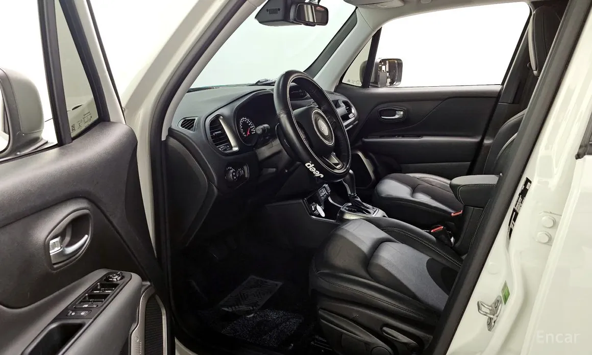 Фото 10 - Jeep Renegade