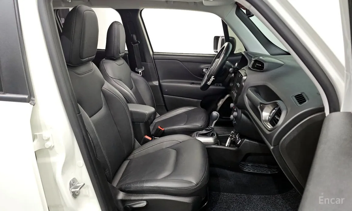 Фото 12 - Jeep Renegade