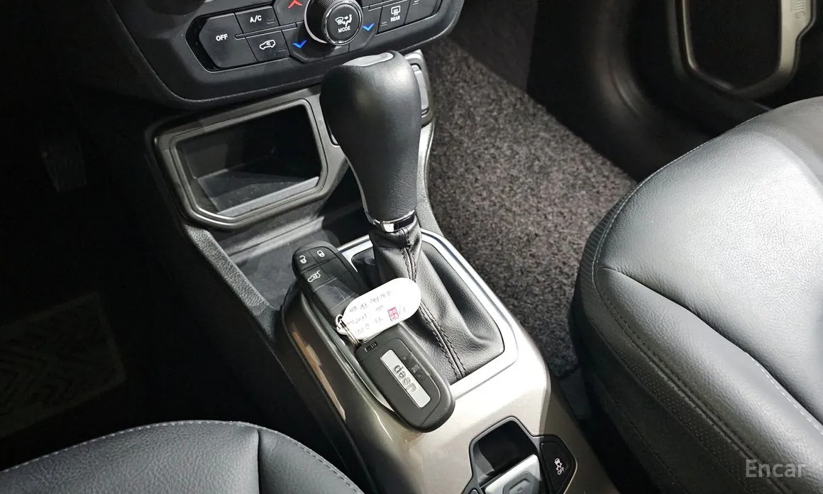 Фото 9 - Jeep Renegade