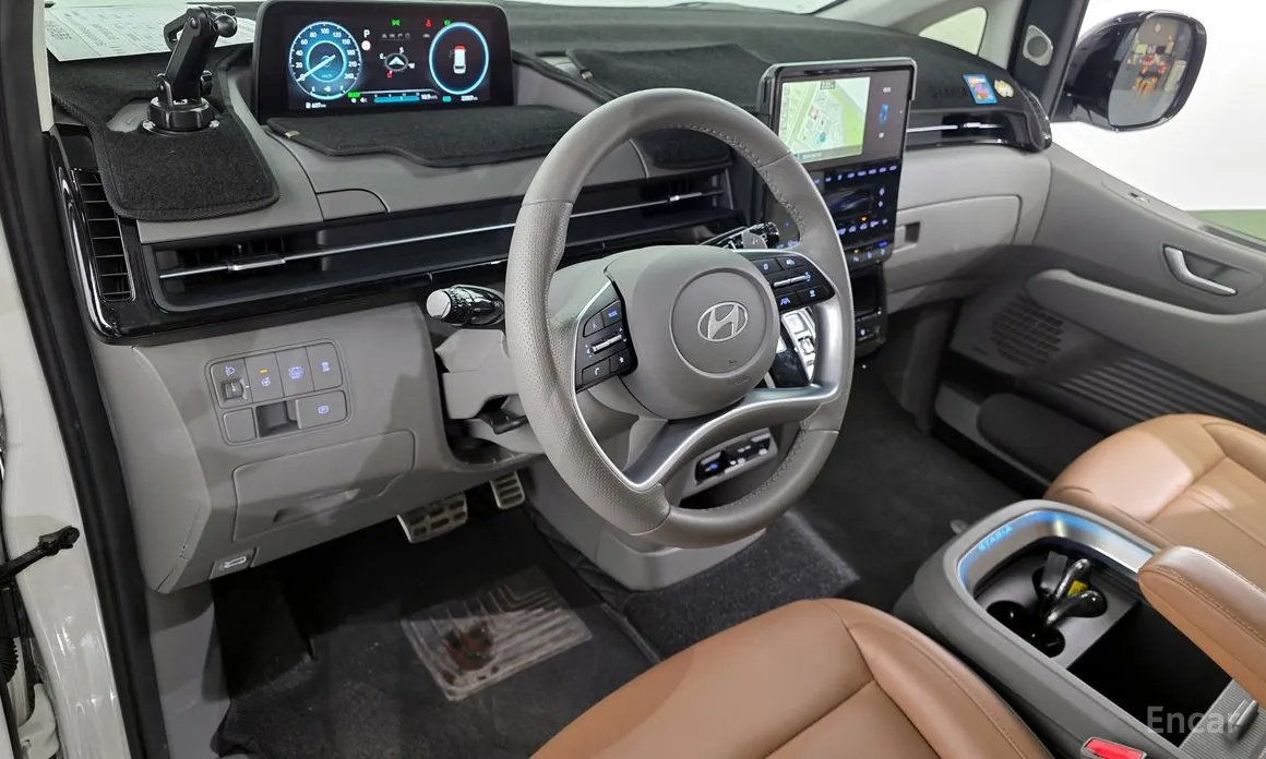 Фото 7 - Hyundai Staria