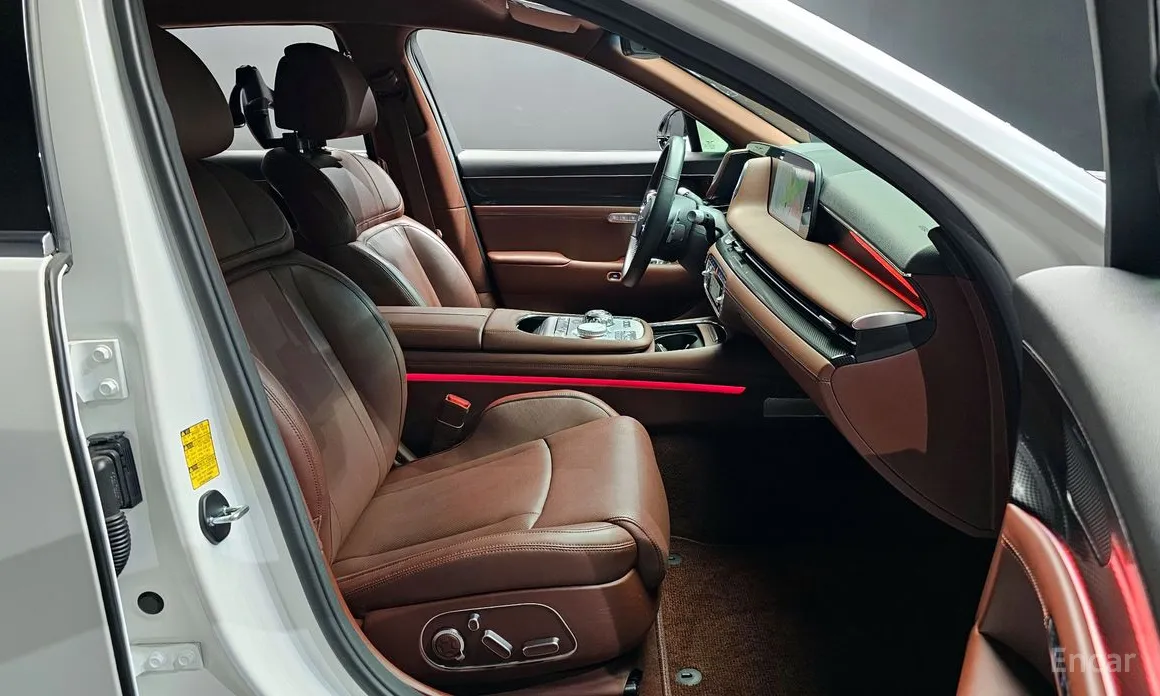 Фото 10 - Genesis G90