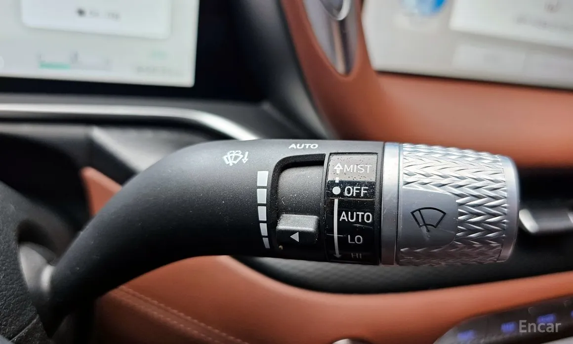 Фото 17 - Genesis G90