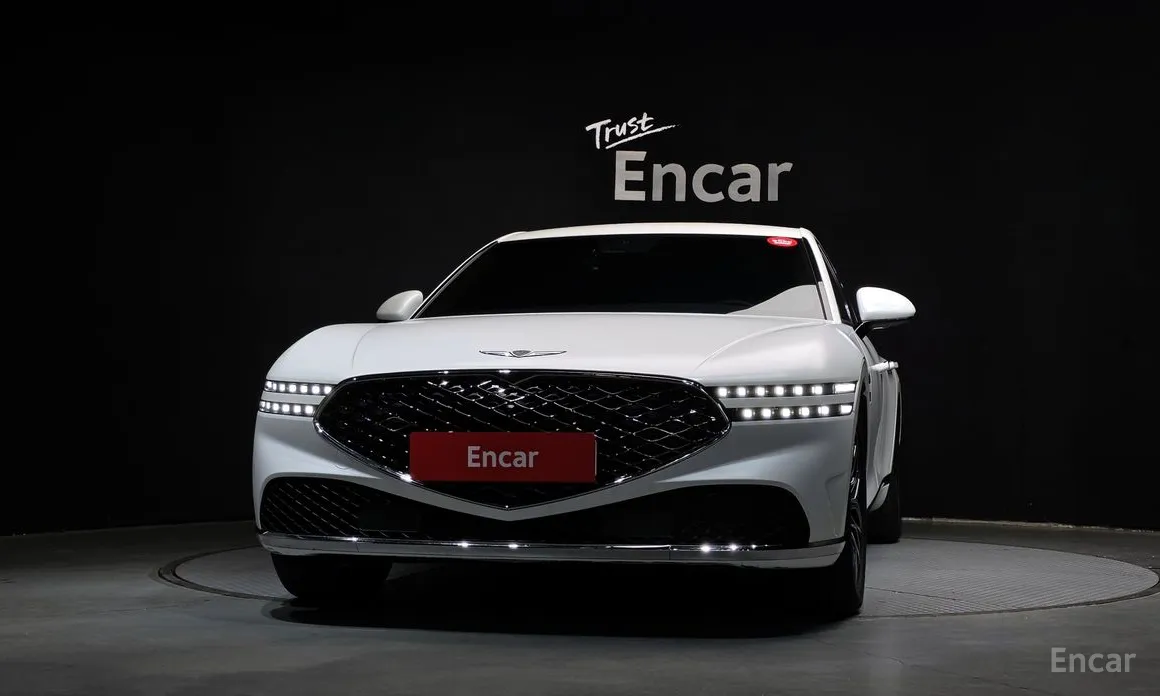 Фото 3 - Genesis G90