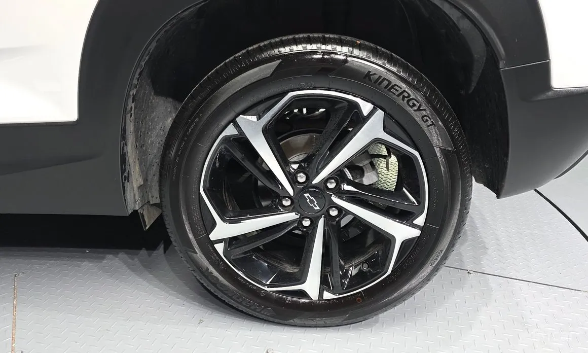 Фото 5 - Chevrolet Trailblazer