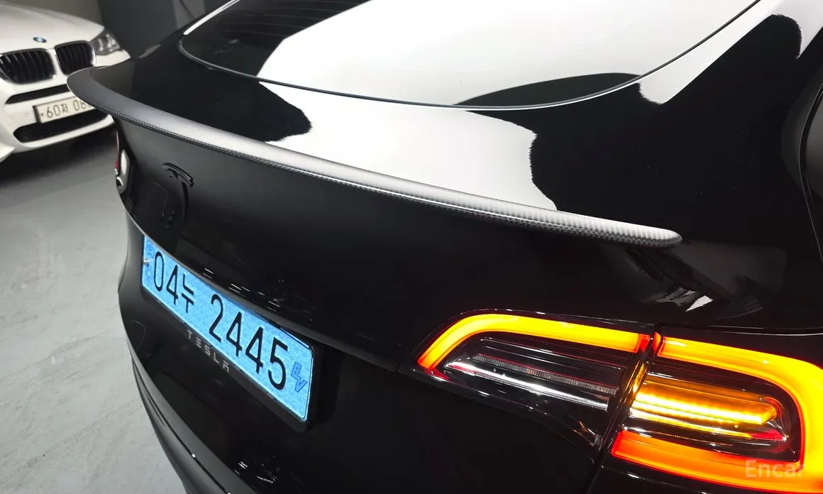 Фото 19 - Tesla Model Y