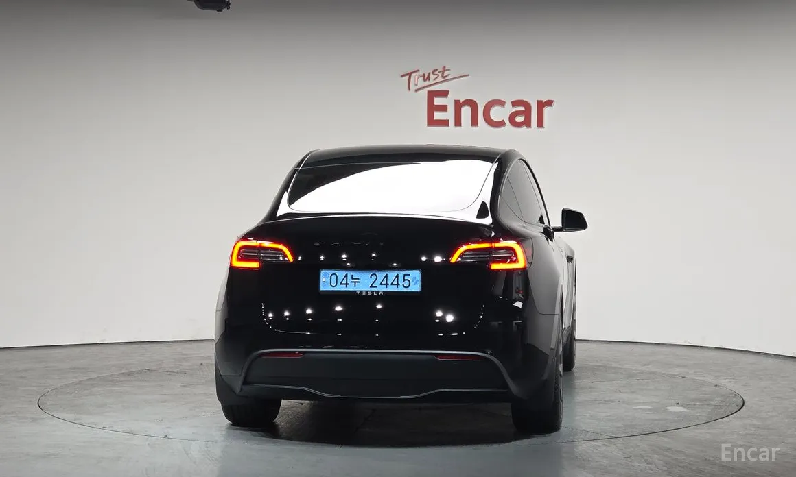 Фото 4 - Tesla Model Y