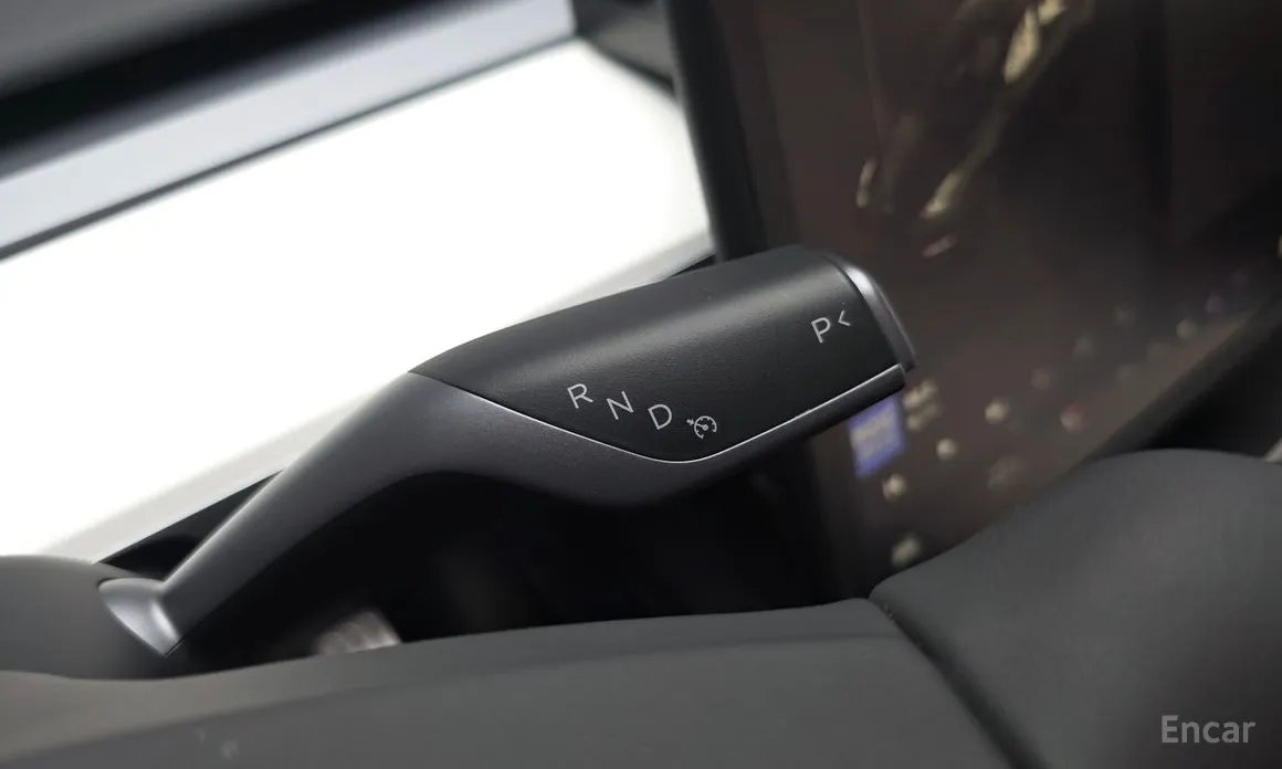 Фото 9 - Tesla Model Y