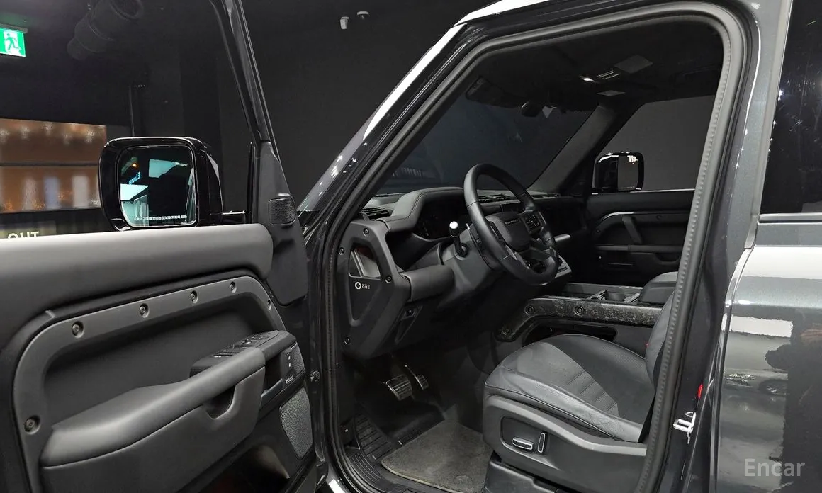 Фото 10 - Land Rover Defender