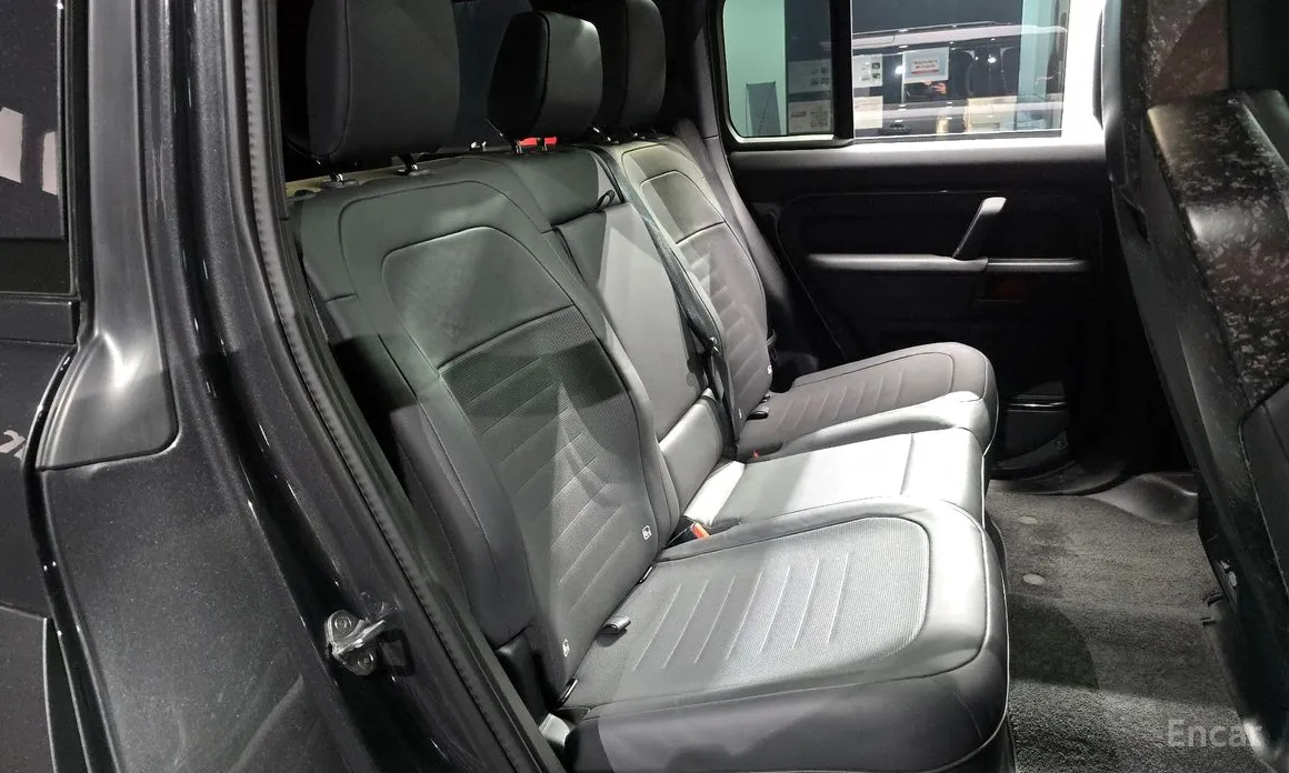 Фото 12 - Land Rover Defender