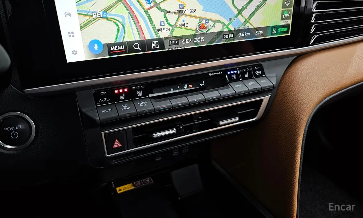 Фото 18 - Toyota Camry