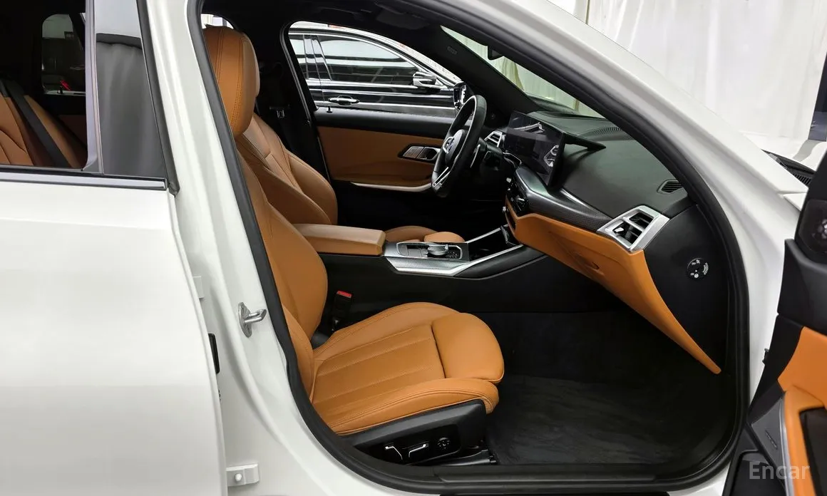 Photo 12 - BMW 3 Series