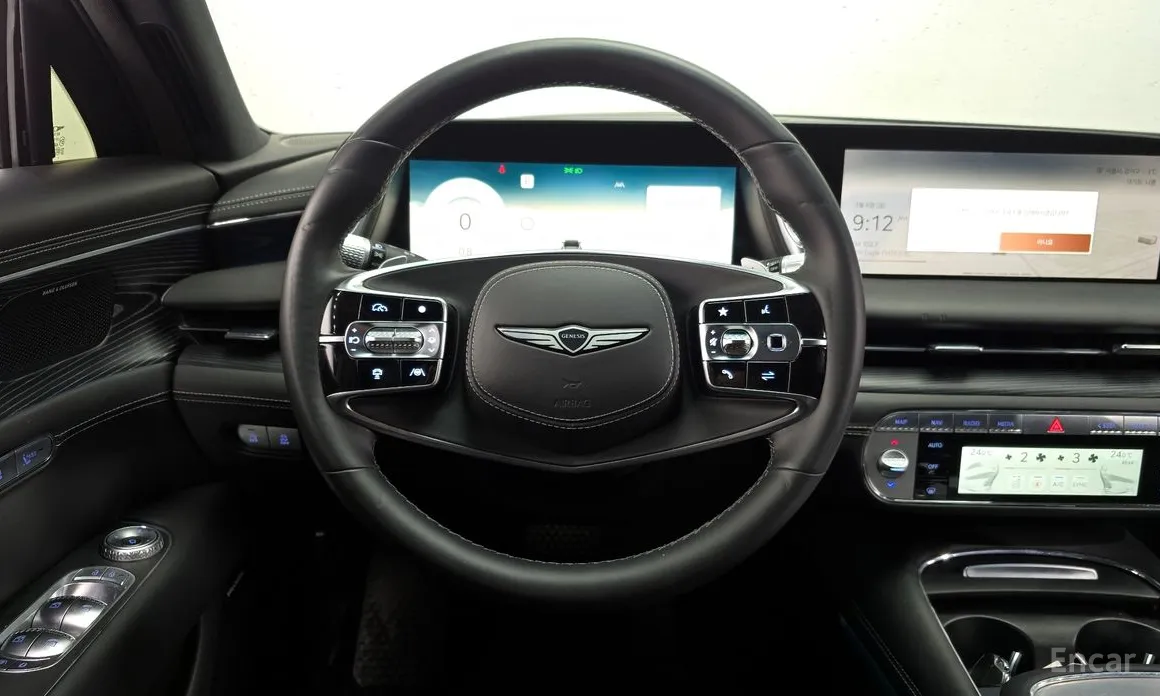 Photo 13 - Genesis G90