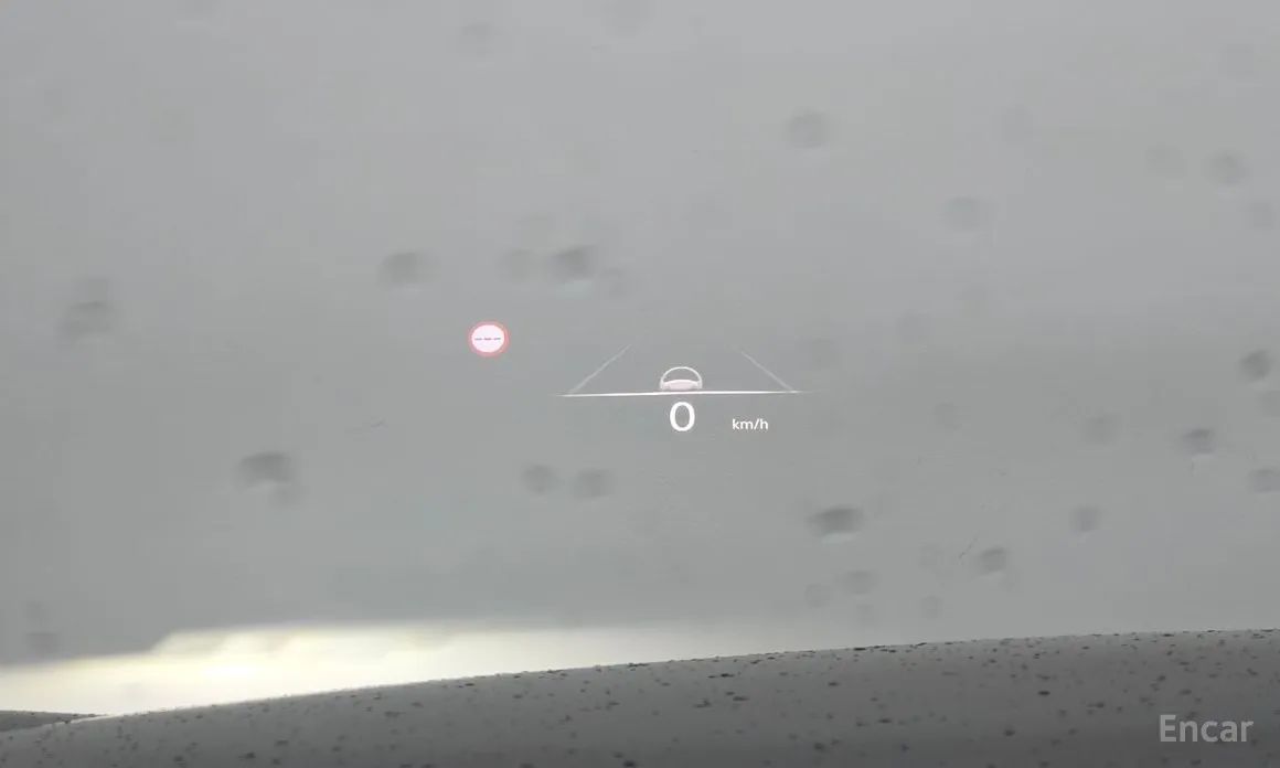 Photo 16 - Genesis G90