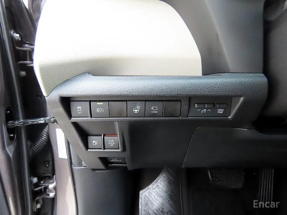 Фото 12 - Toyota Sienna