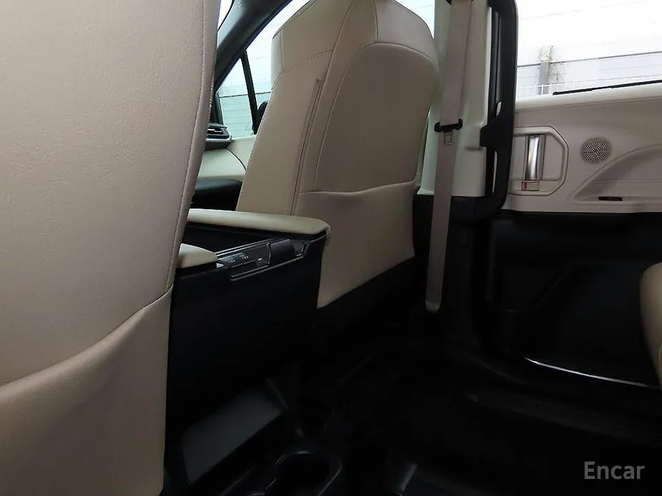 Фото 14 - Toyota Sienna