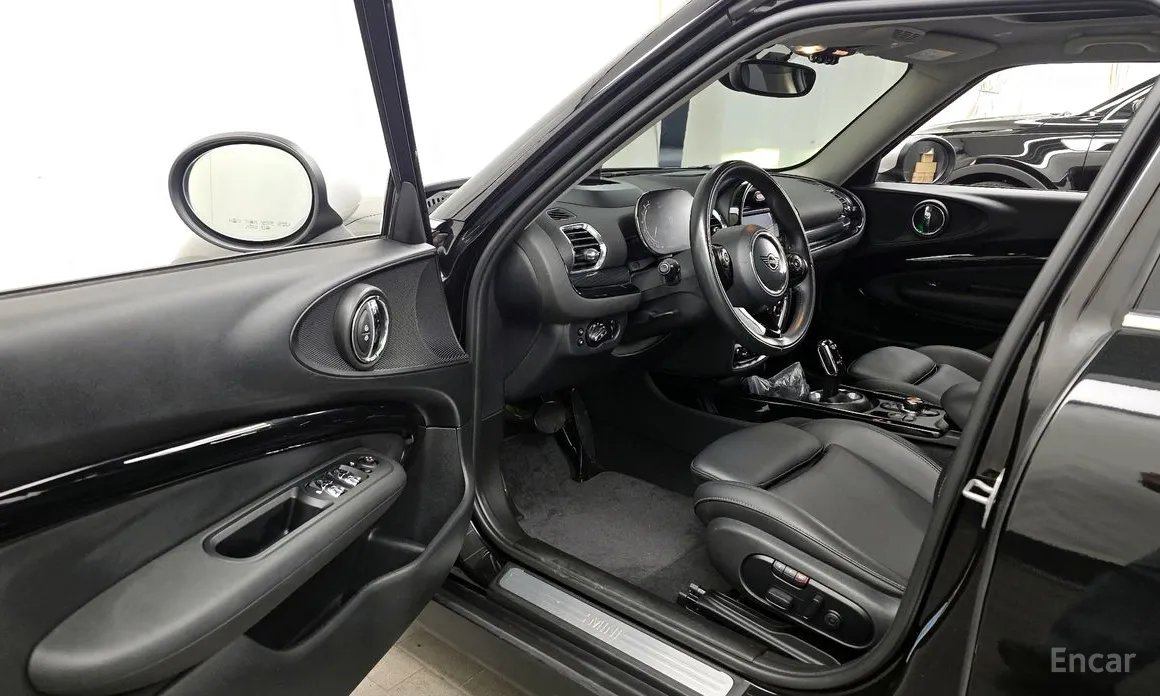 Photo 10 - Mini Clubman