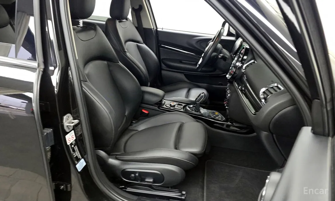 Photo 11 - Mini Clubman