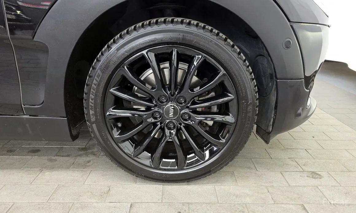 Photo 5 - Mini Clubman