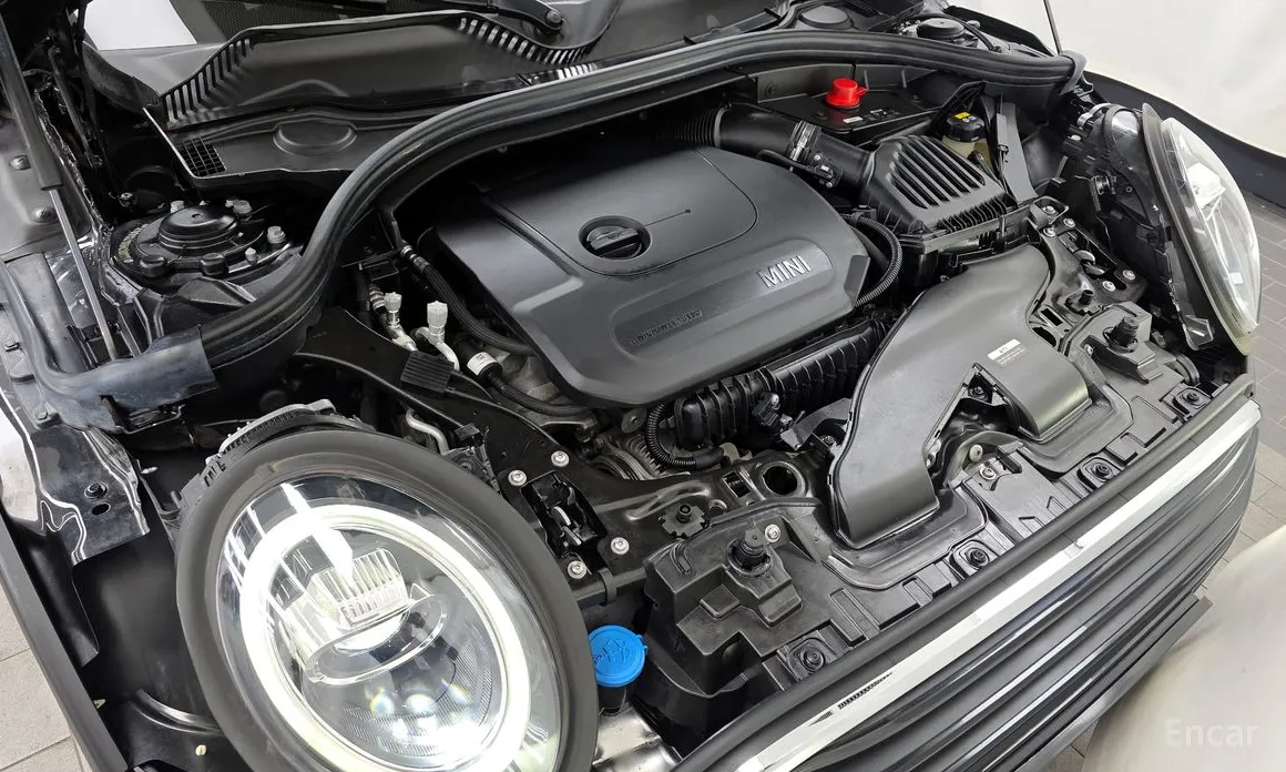 Photo 6 - Mini Clubman