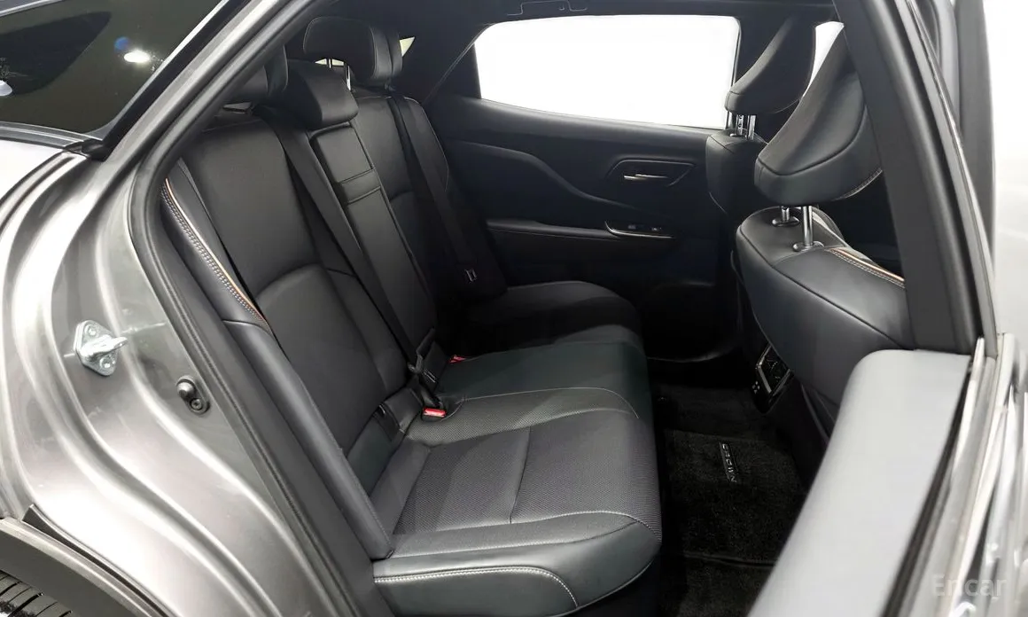 Фото 12 - Toyota Crown