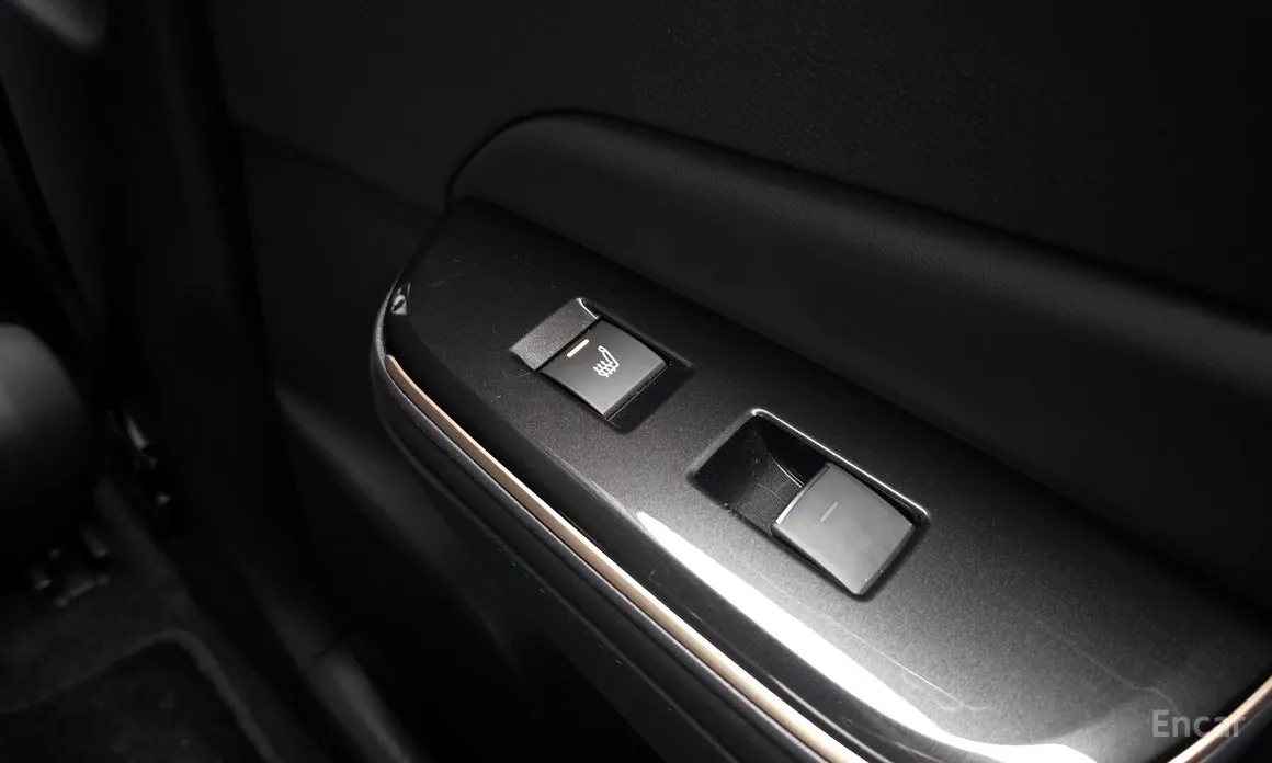 Фото 19 - Toyota Crown