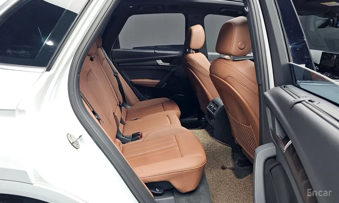 Фото 12 - Audi Q5