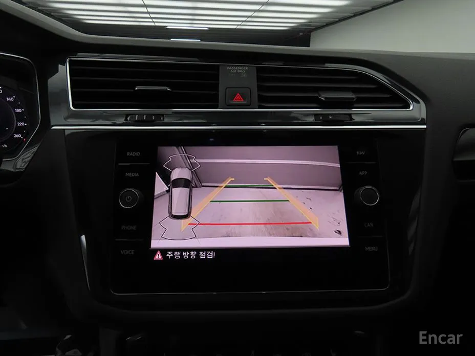 Фото 16 - Volkswagen Tiguan