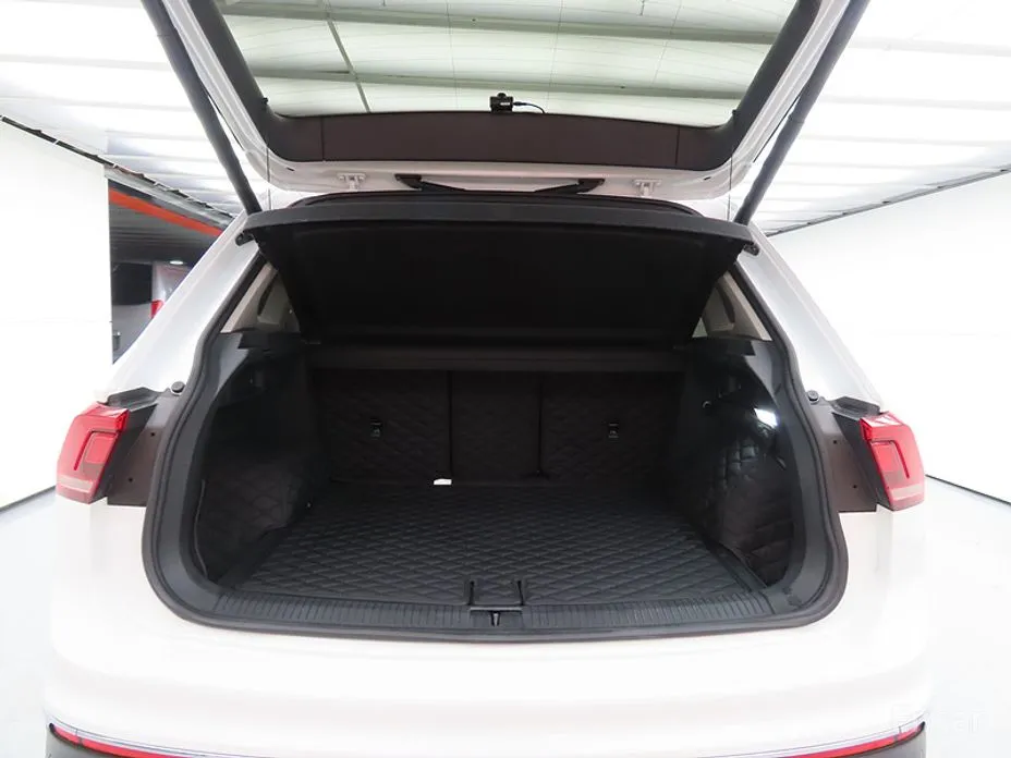 Фото 18 - Volkswagen Tiguan