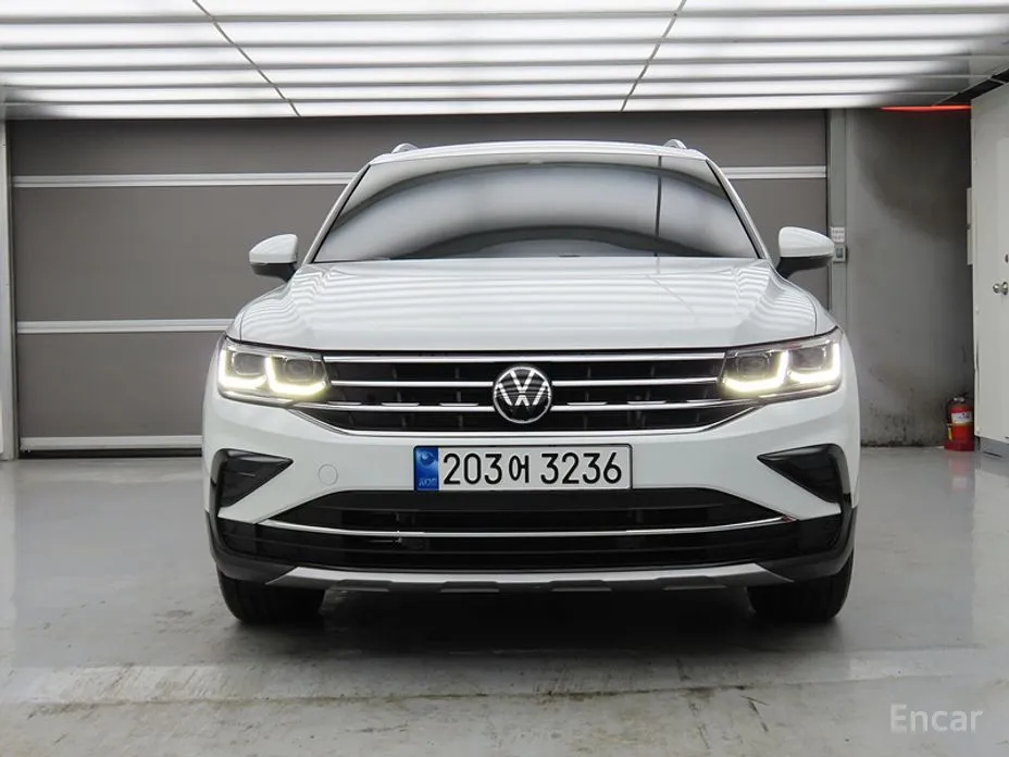 Фото 2 - Volkswagen Tiguan