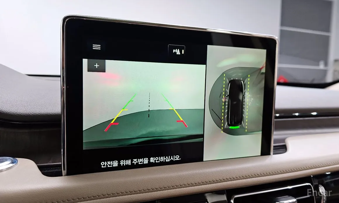 Фото 14 - Lincoln Aviator