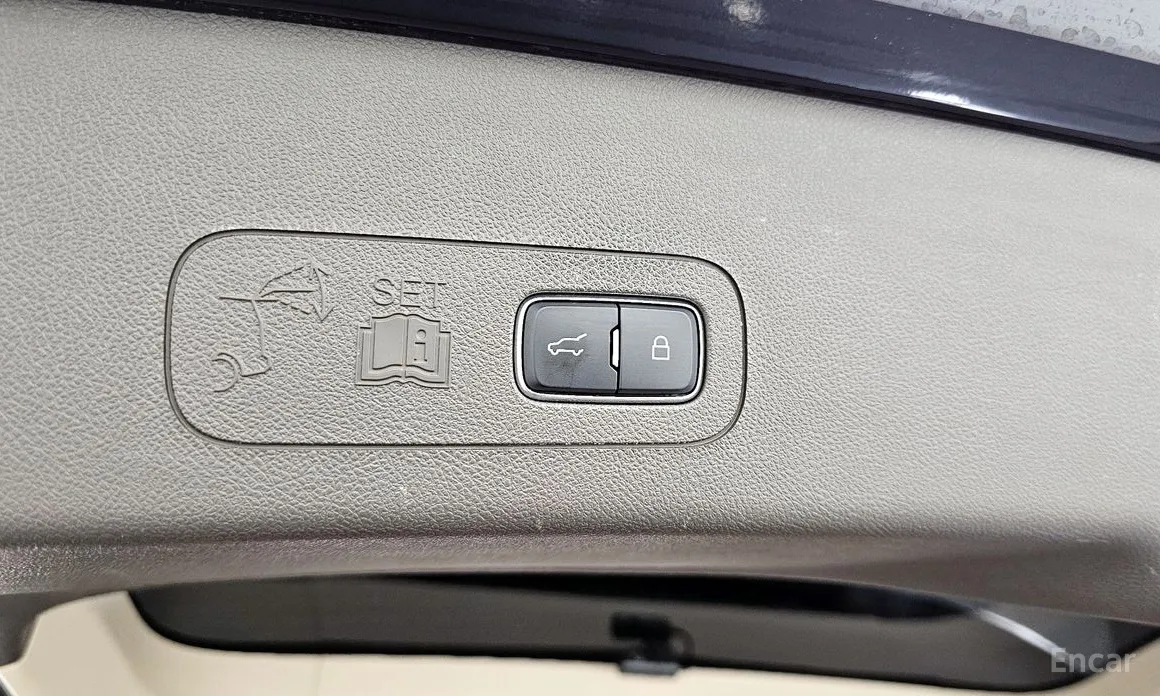 Фото 20 - Lincoln Aviator