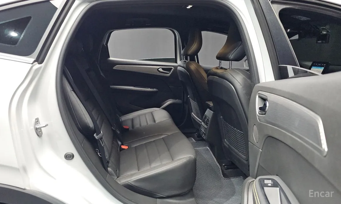 Фото 12 - Renault Arkana