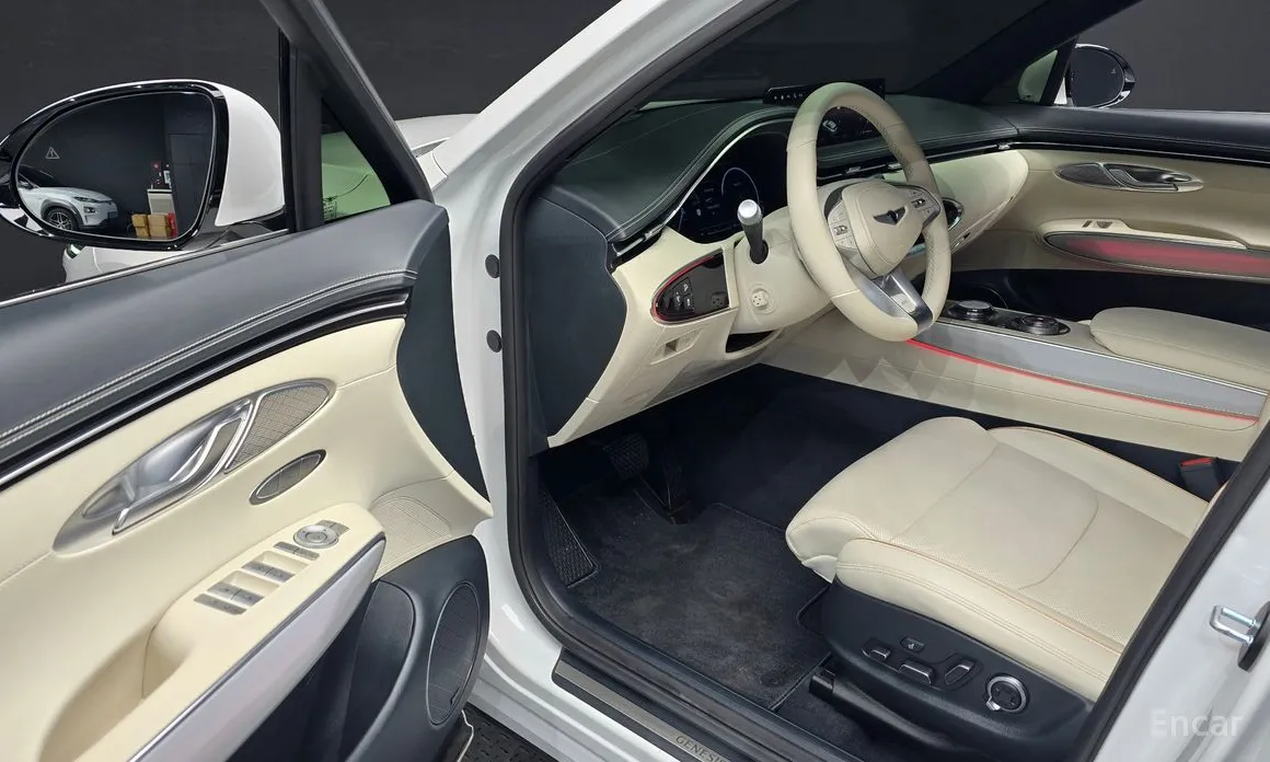 Фото 11 - Genesis GV70