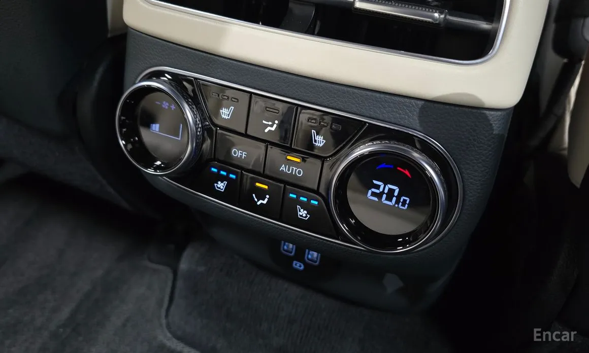 Фото 18 - Genesis GV70