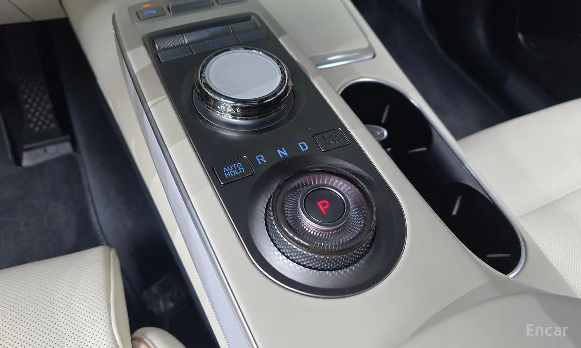 Фото 9 - Genesis GV70