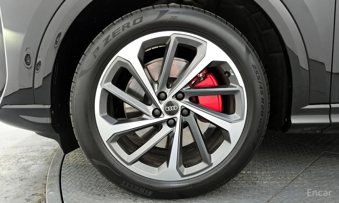 Фото 5 - Audi Q5