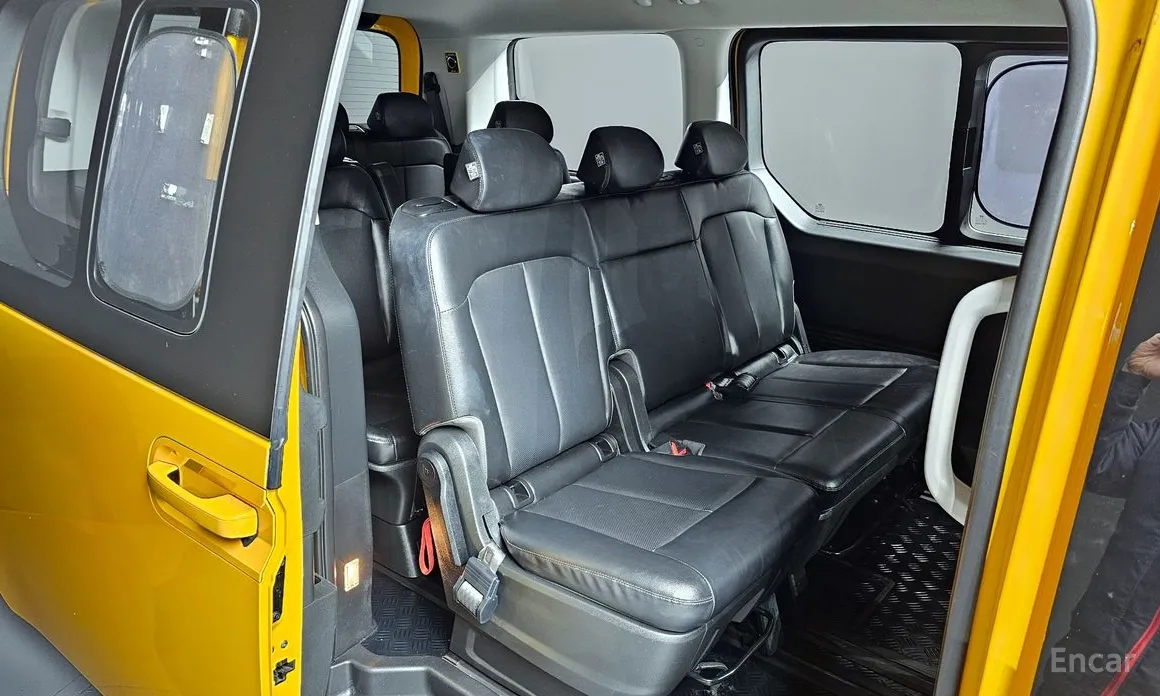 Фото 12 - Hyundai Staria