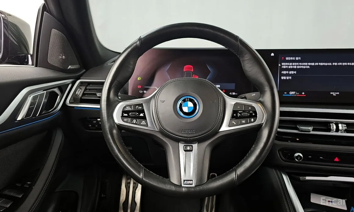 Фото 13 - BMW i4