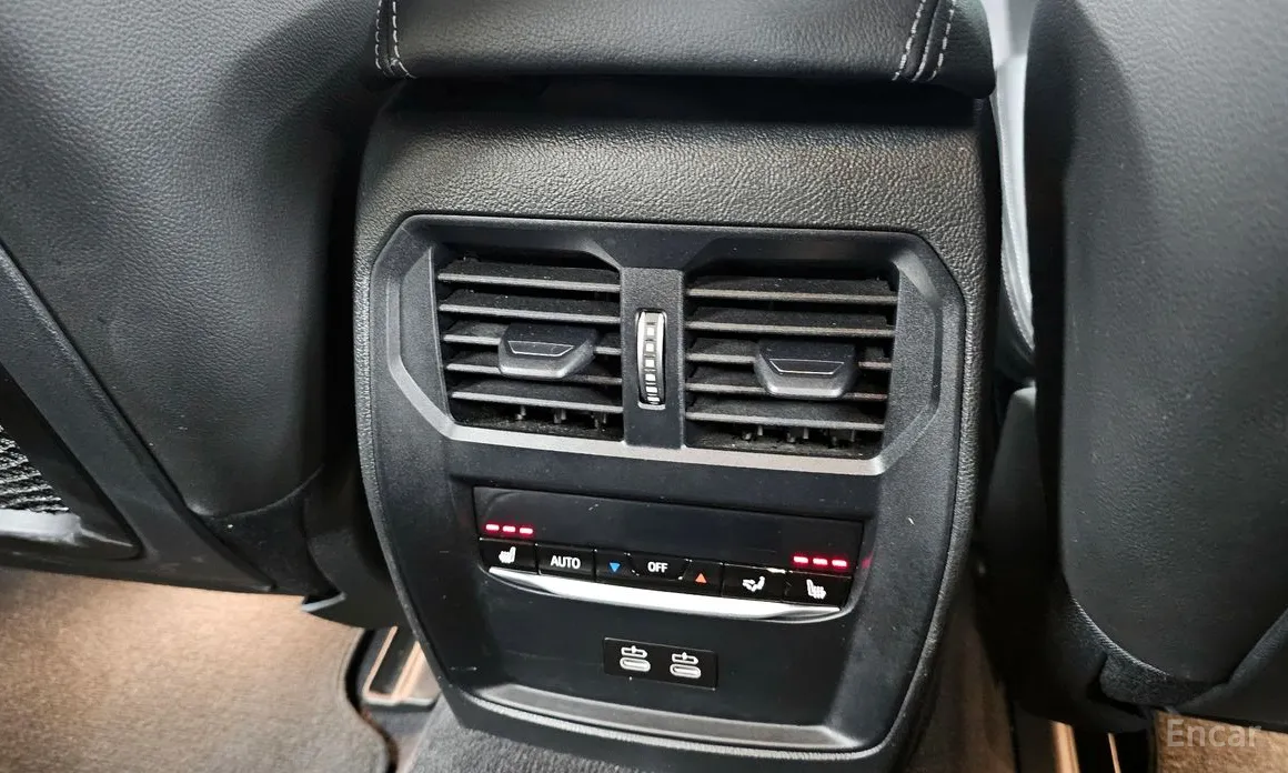 Фото 19 - BMW i4