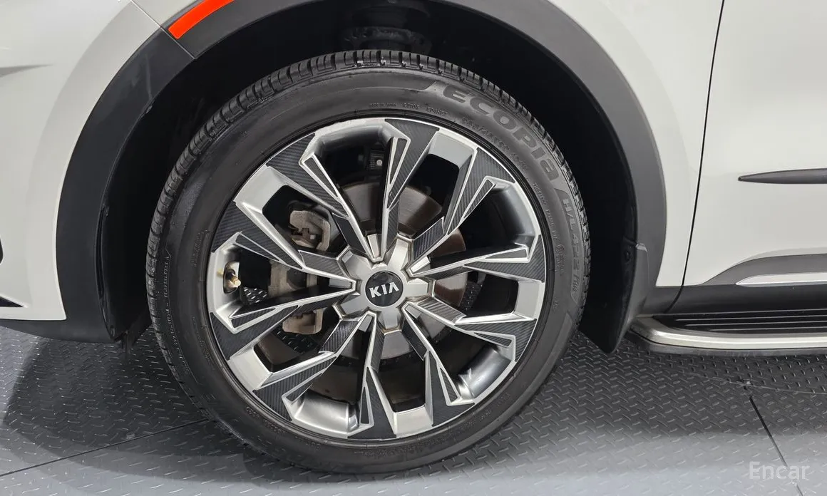 Фото 5 - Kia Sorento