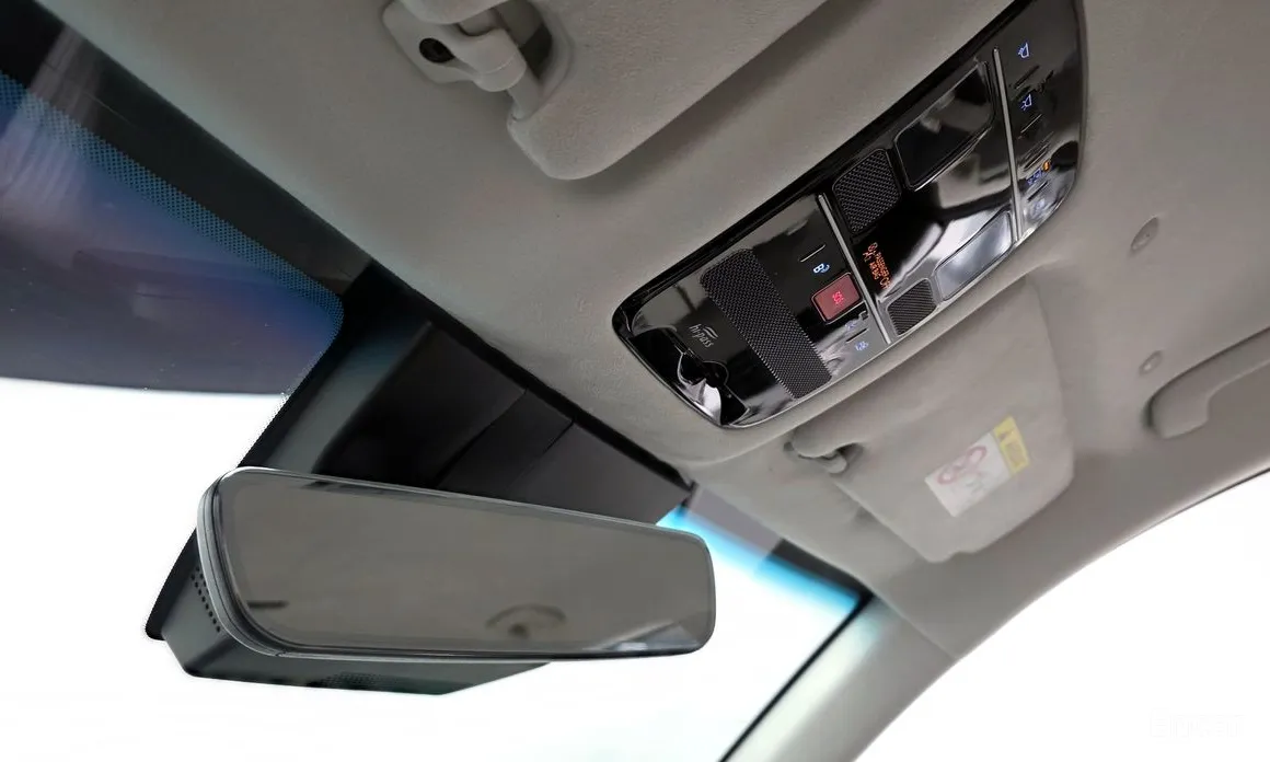 Фото 19 - Hyundai Grandeur