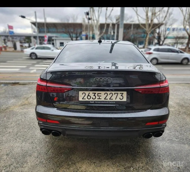 Фото 4 - Audi S6