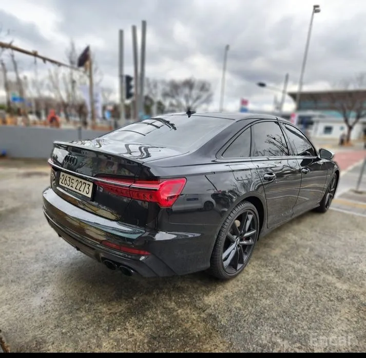 Фото 5 - Audi S6