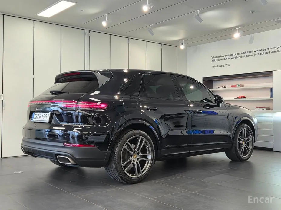 Фото 2 - Porsche Cayenne