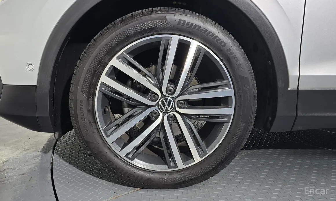 Фото 5 - Volkswagen Tiguan