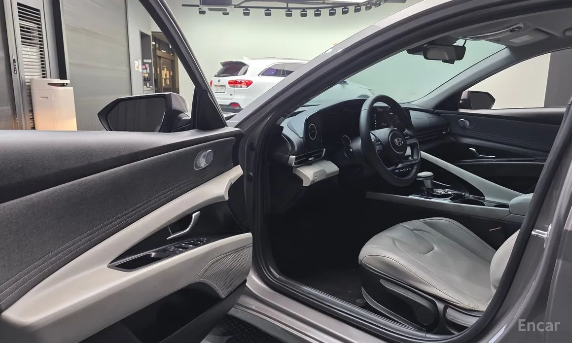 Фото 10 - Hyundai Avante