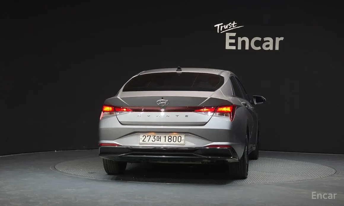 Фото 4 - Hyundai Avante