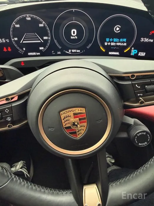 Фото 8 - Porsche Taycan