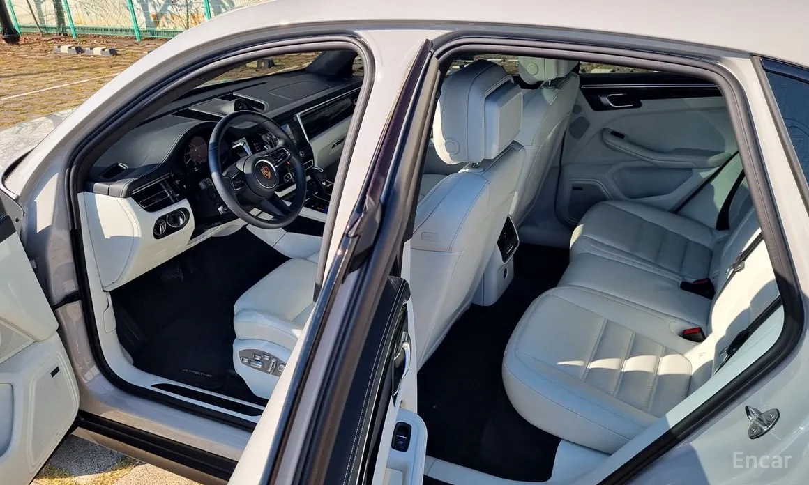 Фото 15 - Porsche Macan