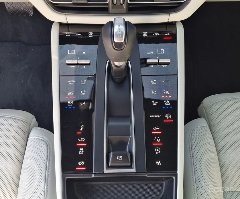 Фото 18 - Porsche Macan